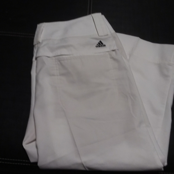 Addias Capri - Picture 2 of 5